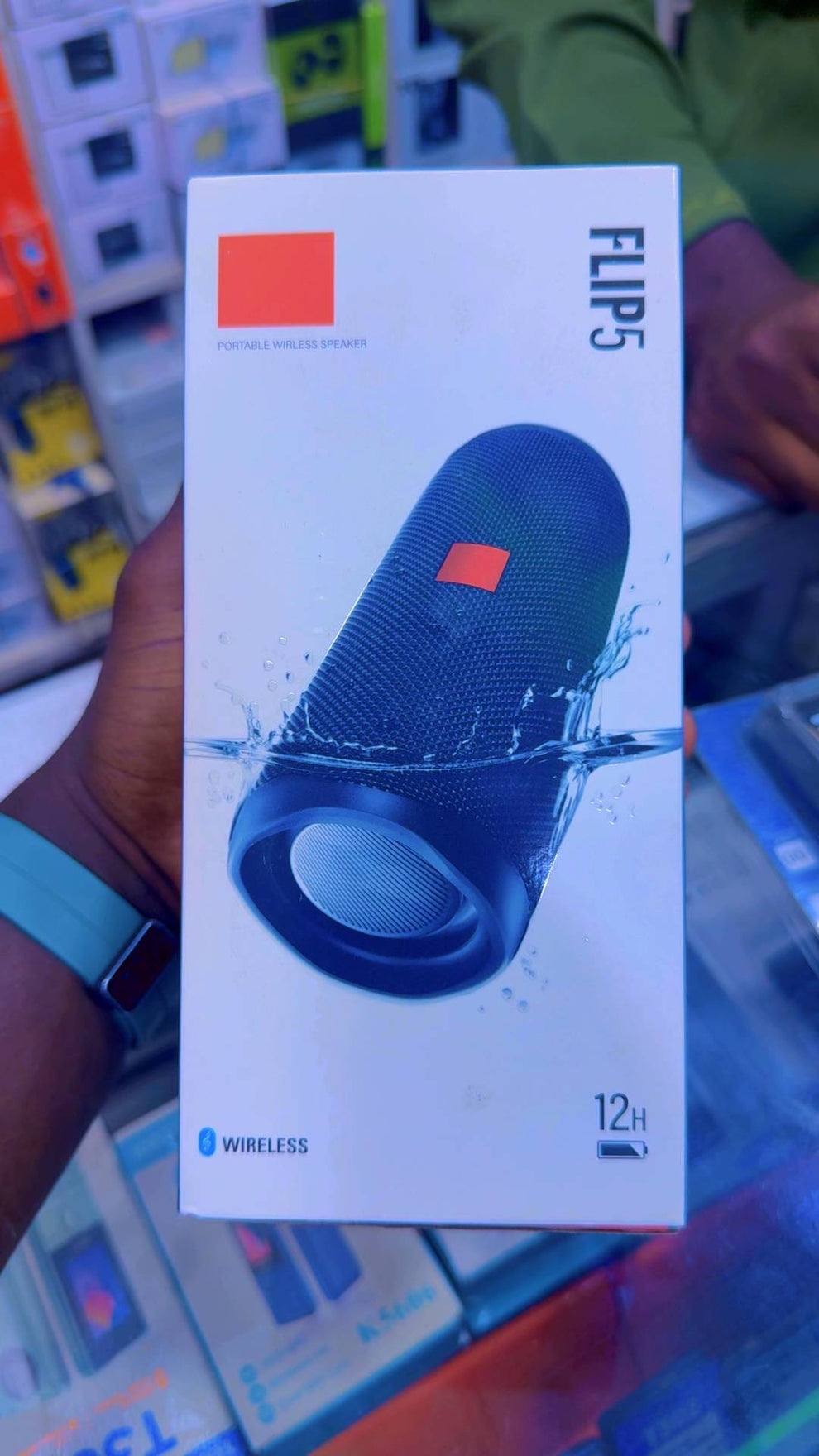 JBL Flip 5 – La Puissance Sonore en Format Nomade