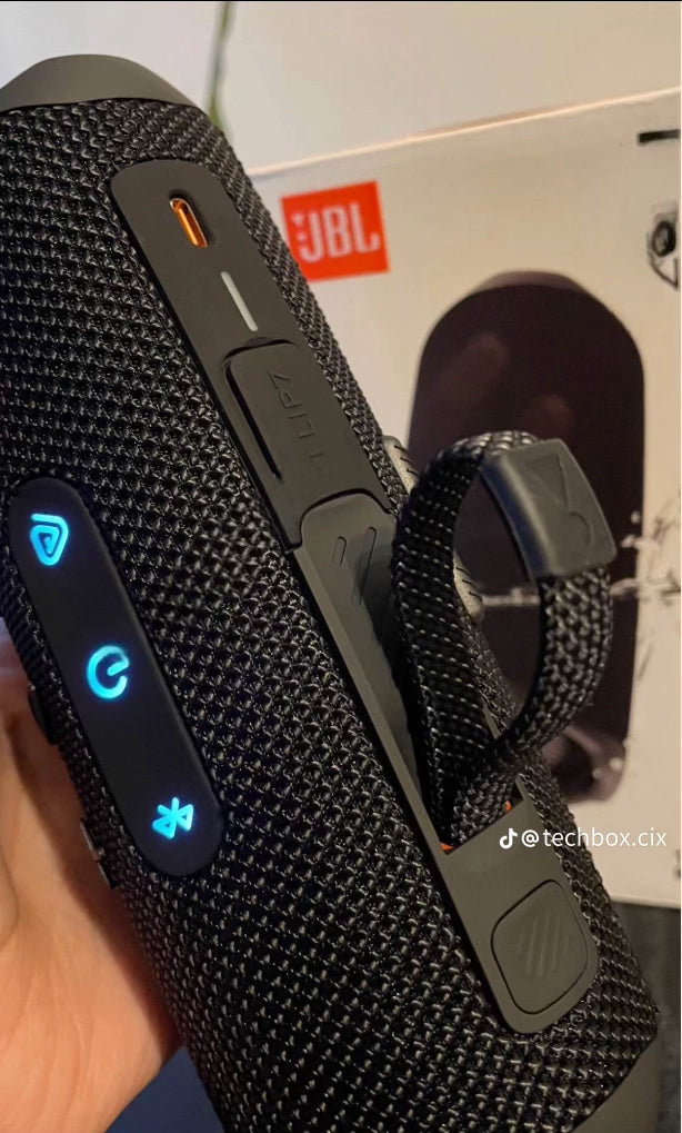 JBL FLIP 7 à prix 🏷️ 17.000f✅